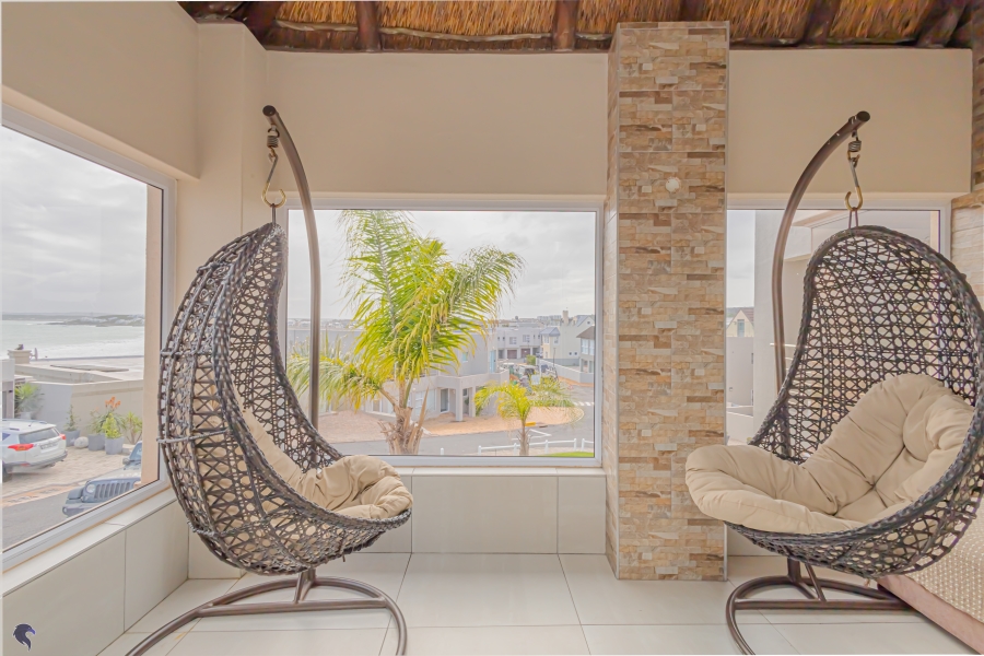 5 Bedroom Property for Sale in Waterfront Western Cape